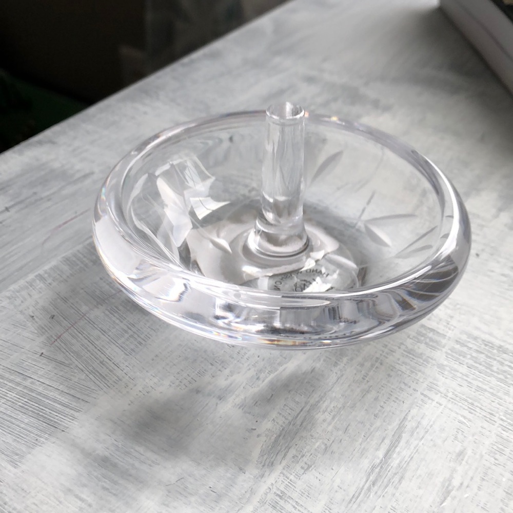 Lenox Opal Innocence ring holder